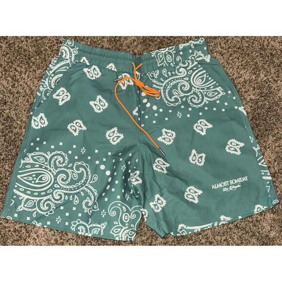 NEW! ALMOST SOMEDAY SINNER NYLON SHORTS GREEN Small NWT